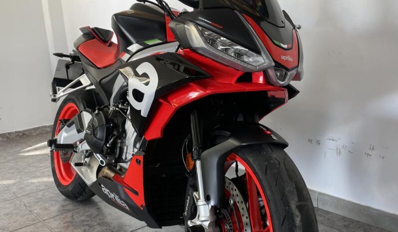 
								Aprilia Tuono 660 full									