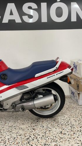 HONDA CBR 1000 F