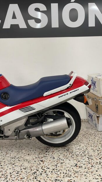 HONDA CBR 1000 F
