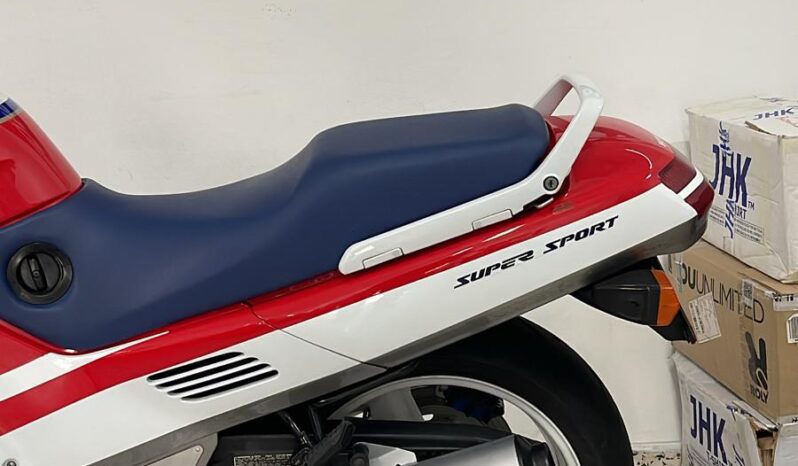 
								HONDA CBR 1000 F full									