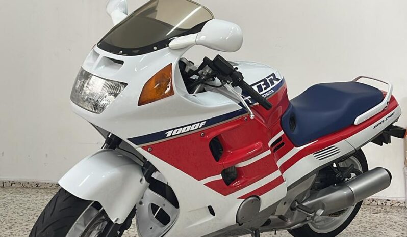 
								HONDA CBR 1000 F full									
