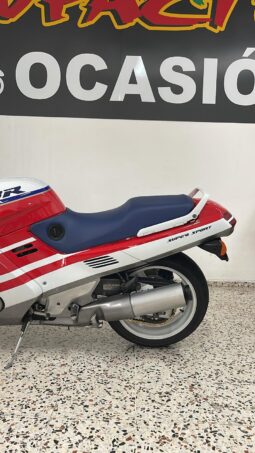 
										HONDA CBR 1000 F full									