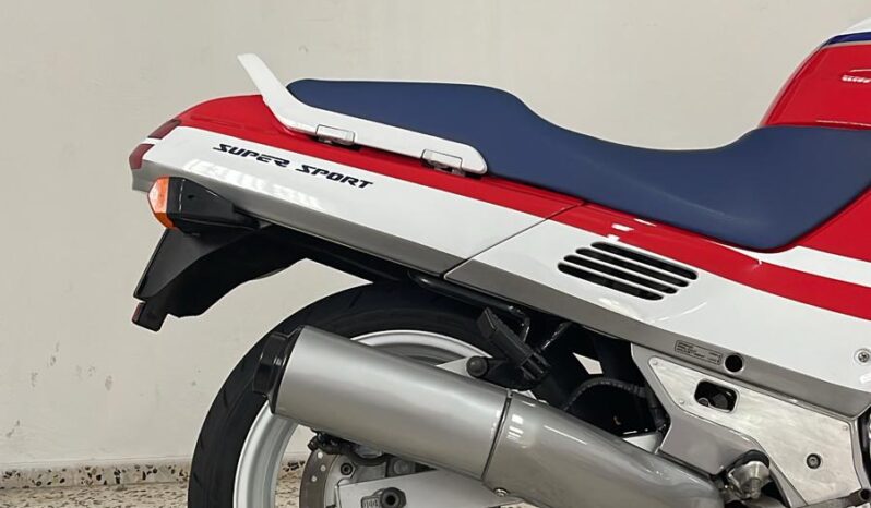 
								HONDA CBR 1000 F full									