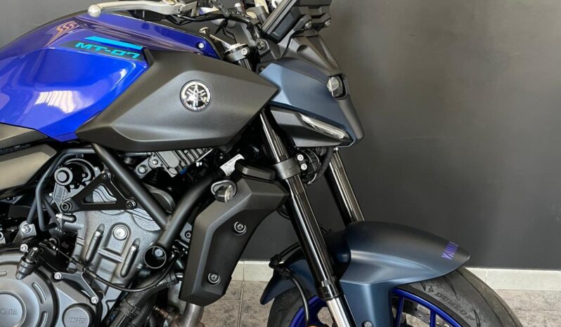 
								Semi Nuevo Naked Yamaha MT07 4450 689CC 6490 2025 Manual full									