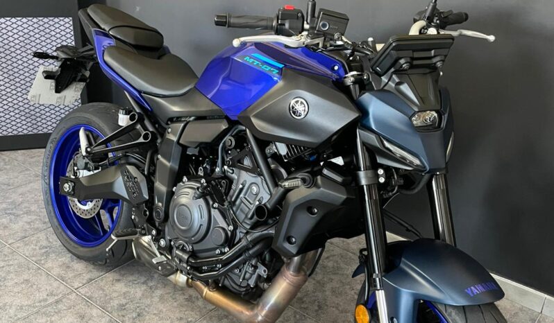 
								Semi Nuevo Naked Yamaha MT07 4450 689CC 6490 2025 Manual full									