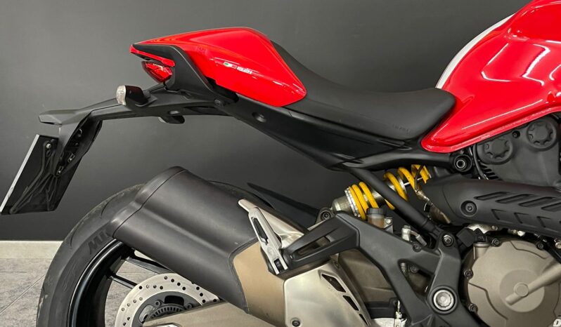 
								Usada Naked Ducati Monster 821 15300 Bicilindrico 6490 2015 Manual full									