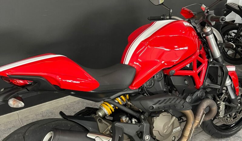 
								Usada Naked Ducati Monster 821 15300 Bicilindrico 6490 2015 Manual full									
